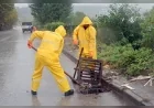 Yalova Belediyesi yağışla birlikte tıkanan rögar ve mazgallara müdahale etti
