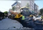 Maltepe Belediyesi İdealtepe’de yıpranan yolları asfalt çalışmasıyla yeniliyor