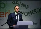 Bornova Belediye Başkanı Ömer Eşki: “Okumayı, yazmayı ve edebiyatı siyaset üstü bir anlayışla desteklemeye devam edeceğiz”