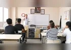 Bayraklı’da mezun öğrencilere YKS hazırlığında ücretsiz eğitim desteği