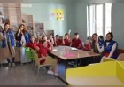 Demirci’de yurt öğrencileri ve gönüllü gençlerden minik öğrencilere anlamlı ziyaret