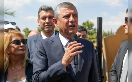 YENİ Parti Genel Başkanı Özgür Özel: “Bugün yeni bir başlangıç, bir ağaçlandırma kampanyasıyla başlatıyoruz”