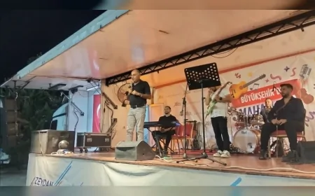 Yumurtalık Belediye Başkanı Erdinç Altıok: “Bağımsızlık ve özgürlük ruhu yolumuzu aydınlatmaya devam edecek”
