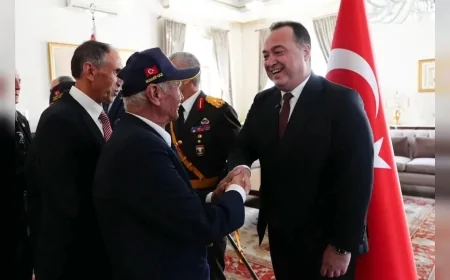 Manisa Büyükşehir Belediye Başkanı Besim Dutlulu: “Tüm kahramanlarımızı rahmet, minnet ve saygıyla anıyorum”