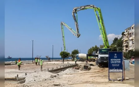 Bursa Büyükşehir Belediyesi Gemlik sahilinde 47 bin metrekarelik dönüşüm başlattı