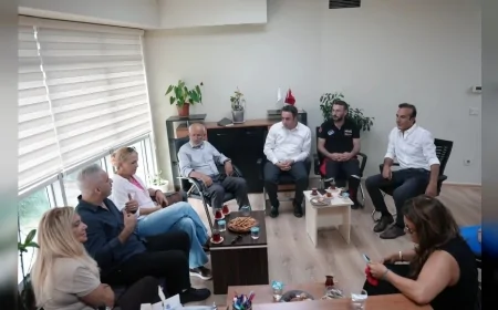 Maltepe’de muhtarlar deprem gündemiyle buluştu: Toplanma alanları ve afet koordinasyonu ele alındı