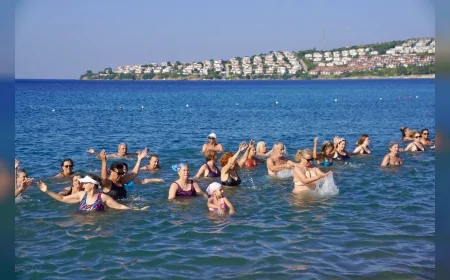 Seferihisar’da Dünya Barış Günü denizde Klinik Pilates etkinliğiyle başladı