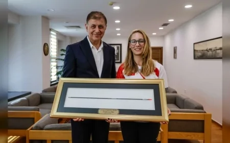 İzmir Büyükşehir Belediye Başkanı Dr. Cemil Tugay: “İzmir’in sporcu kimliğini güçlendireceğiz”