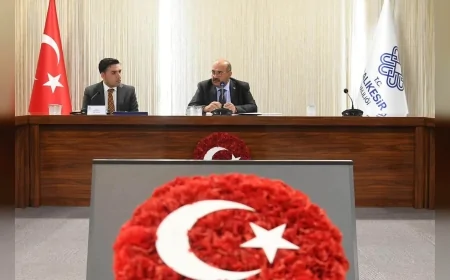 Balıkesir Valisi İsmail Ustaoğlu Başkanlığında Yeni Eğitim Öğretim Yılı İçin Güvenlik Tedbirleri Görüşüldü