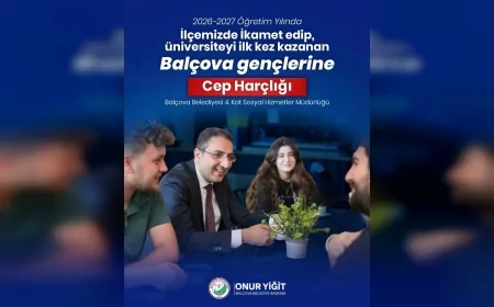 Balçova’da üniversiteyi ilk kez kazanan gençlere cep harçlığı desteği sürüyor