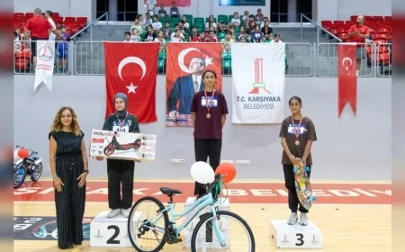 Karşıyaka Belediye Başkanı Yıldız Ünsal: “Mahallelerde sosyal bağların güçlenmesine aracılık ediyoruz”