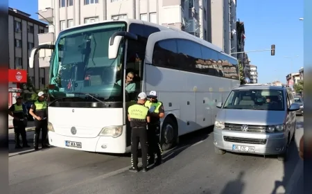 Yalova Belediyesi Servis Araçlarını Denetledi, Korsan Taşımacılığa Karşı İdari İşlem Uygulandı