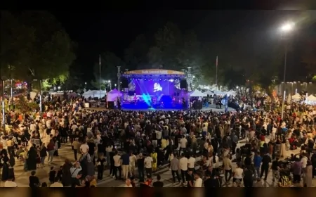 İnegöl Gastronomi Festivali’nde 200’ü aşkın yöresel lezzet Retrobüs coşkusuyla buluştu