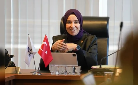 DEVA Partisi Genel Başkan Yardımcısı Elif Esen: “Gençler KPSS’de ter döküyor, aileler çocuklarının eğitimini borçlanarak karşılıyor”