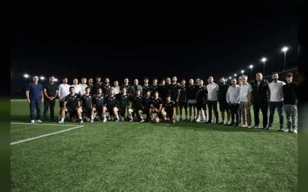 Geyvespor yeni sezonun ilk antrenmanında futbolcular ve teknik heyeti buluşturdu