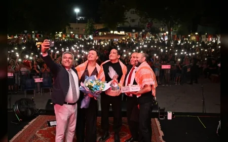 Sarıgöl’ün düşman işgalinden kurtuluşunun 104. yılında Zakkum konserine yoğun ilgi