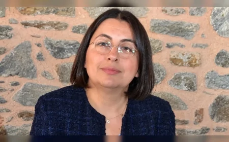 Vatan Partisi Aydın İl Başkanı Av. Zühre Genişel: “104 yıl sonra Türkiye’nin gündemi yine Akdeniz”