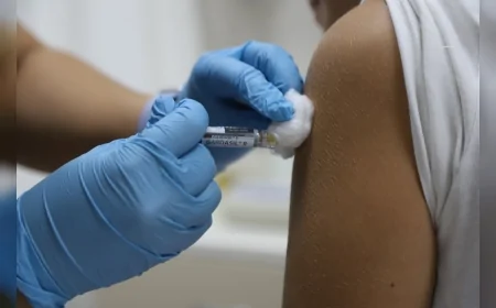 Muğla Büyükşehir Belediyesi 9-45 Yaş Aralığındaki Kadınlar İçin Ücretsiz HPV Aşısı Başvurularını Sürdürüyor
