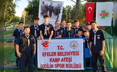 Efeler Belediyesi izcileri 9 Eylül İzmir’in Kurtuluşu etkinliklerinde ilk resmi saha görevini gerçekleştirdi