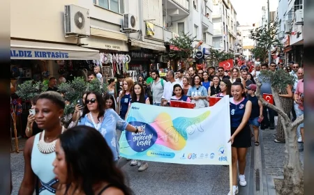 Efes Selçuk’ta EFEST 2026 kortej, müzik, dans ve kültür etkinlikleriyle başladı!