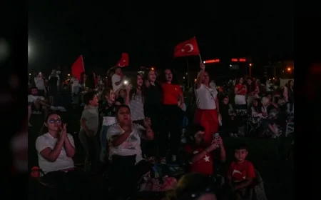 Etimesgut’ta Filenin Sultanları’nın Avrupa Şampiyonluğu Çelebi Çayırı’nda Coşkuyla Kutlandı