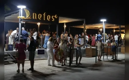 İzmir Marina’da pop klasikleri gecesi Muharrem Öztürk konseriyle müzikseverleri buluşturacak