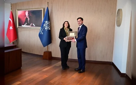 Aydın Büyükşehir Belediye Başkanı Özlem Çerçioğlu: “Merhum Valimiz Recep Yazıcıoğlu’nu saygı ve rahmetle anıyoruz”