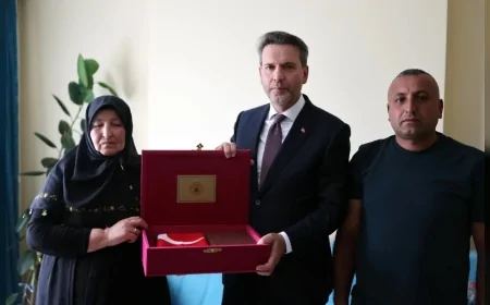 Enerji ve Tabii Kaynaklar Bakanı Alparslan Bayraktar: “Elektrikte yüzde 65 yerliliğe ulaşmış durumdayız”
