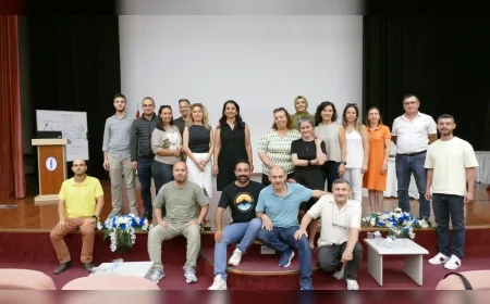 Ege Üniversitesi’nde personelin iletişim ve liderlik becerilerini geliştirmeye yönelik sertifika programı tamamlandı