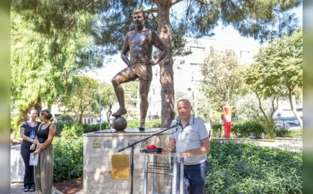 Konak Belediye Başkanı Nilüfer Çınarlı Mutlu: “İyi ki İzmir’den ve Konak’tan bir Metin Oktay geçmiş”
