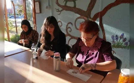 Tepebaşı Belediyesi Yeryüzü Ekoloji Okulu’nda şifalı bitkiler doğal bakım kremine dönüştü
