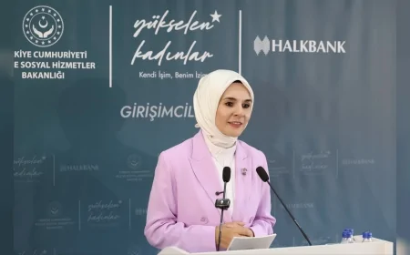 Aile ve Sosyal Hizmetler Bakanı Mahinur Özdemir Göktaş: “Evde Bakım Yardımı için 7,7 milyar lirayı hesaplara yatırdık”