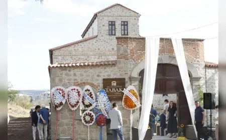 Bergama Belediye Başkanı Prof. Dr. Tanju Çelik: “Tarihi Tabakhane’yi restore ederek Bergama’mıza kazandırmaktan mutluluk duyuyoruz”