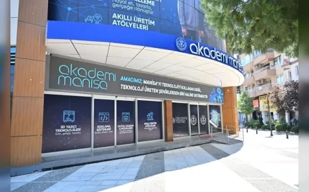 Manisa Büyükşehir Belediyesi Akademi Manisa’da ücretsiz teknoloji eğitimleri için kayıtları başlattı