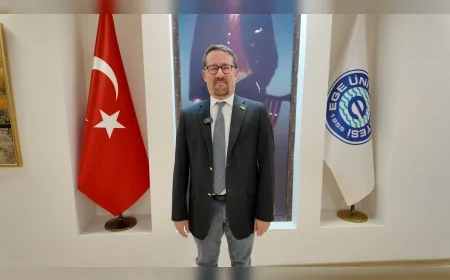 Ege Üniversitesi Öğretim Üyesi Prof. Dr. Oğuz Reşat Sipahi: “Kemirgen atıklarını kuru süpürmeyin”