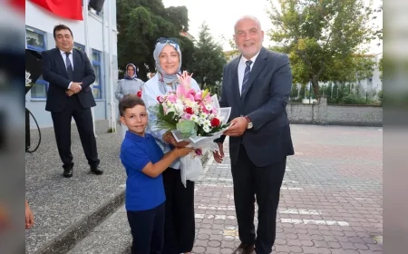 Canik Belediye Başkanı İbrahim Sandıkçı: “CANİKMAN gençlerimize yapay zekâ ve robotik kodlamada rehberlik ediyor”
