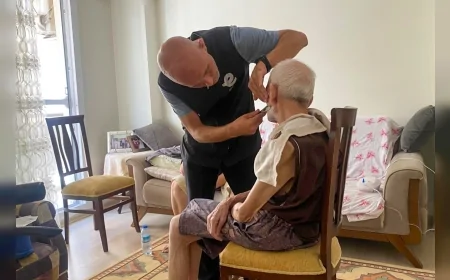 Efeler Belediye Başkanı Anıl Yetişkin’in sosyal projeleri ihtiyaç sahiplerine evlerinde ulaşıyor