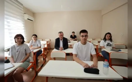 Yunusemre Belediye Başkanı Semih Balaban: “Gençlerin eğitimine katkı sunmayı önemsiyoruz”