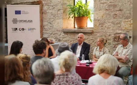 Ayvalık’ın sinema hafızası Vural Sineması’nın yeniden hayat bulmasıyla geleceğe taşınacak