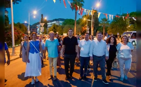 Ortaca’da 29. Tarım, Çevre ve Turizm Festivali yürüyüş, halk oyunları ve Derya Uluğ konseriyle başladı