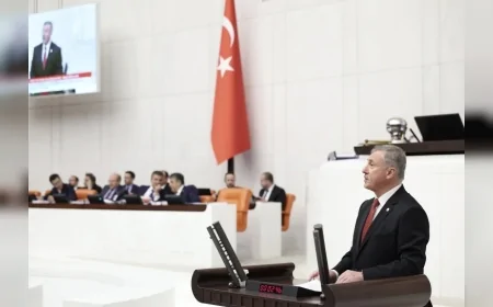 Yeni Yol Grup Başkanvekili Doç. Dr. Selçuk Özdağ: “Paşamız bakan olduğunu unutmuş olacak ki evlere şenlik bir cevap vermiş”
