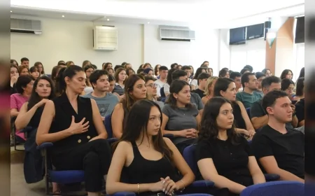 EÜ Eczacılık Fakültesinde yeni akademik dönem başladı: “Mesleğimizi iyi öğrenelim”