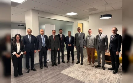 Sağlık Bakanı Prof. Dr. Kemal Memişoğlu ABD’de Hermes Biosciences’ın biyoteknoloji çalışmalarını inceledi