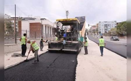 Mustafakemalpaşa’da altyapısı yenilenen mahallelerde yol ve üstyapı çalışmaları sona yaklaştı
