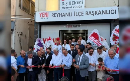Yeni Parti Reyhanlı İlçe Başkanlığı açıldı, farklı siyasi çevrelerden isimler bir araya geldi