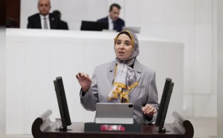 DEVA Partisi Genel Başkan Yardımcısı Elif Esen: “Çiftçi ucuza satıyor, vatandaş pahalıya alıyor; bu fiyat farkı nerede oluşuyor?”