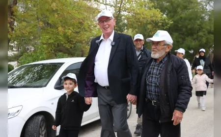 Odunpazarı’nda iki nesil el ele yürüdü, kuşaklar arası dayanışma mesajı verildi