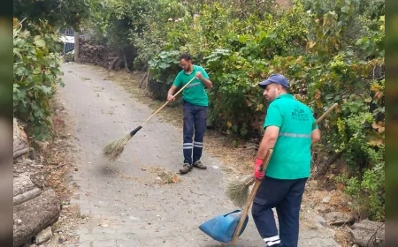 Efeler Belediyesi Eğrikavak Mahallesi’nde park, meydan ve sokaklarda bakım çalışması yaptı