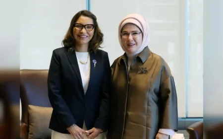 Emine Erdoğan: “Çevre sorunları ve iklim kriziyle mücadele başta olmak üzere ortak gündemimizi değerlendirdik”