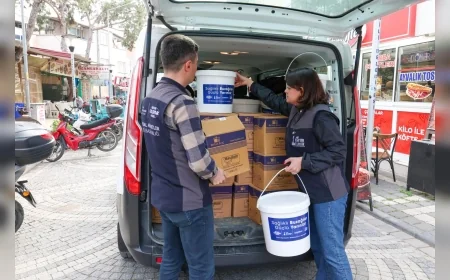 İzmir Büyükşehir Belediyesi ekipleri çocukluk hayallerini üreticinin yanında gerçeğe dönüştürüyor